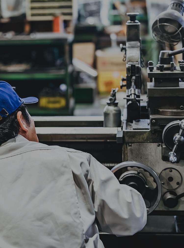 切削加工のプロフェッショナル削り専門・50年以上の実績と経験・難削材の加工にも対応・小ロット生産もOK